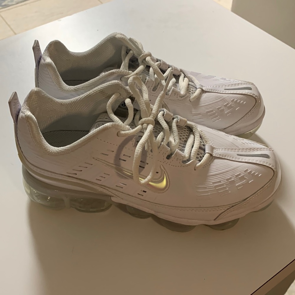 Nike Vapormax 360 triple white Like New, worn twice